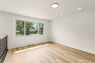 1015 Van Arden Dr, Vandalia, OH 45377 - Photo 4