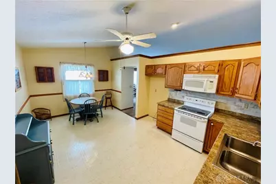 939 Calmer Ernst Boulevard, Brookville, OH 45309 - Photo 8