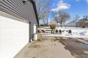 366 N Hampton Rd, Springfield, OH 45504 - Photo 6