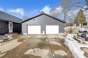 366 N Hampton Rd, Springfield, OH 45504 - Photo 4