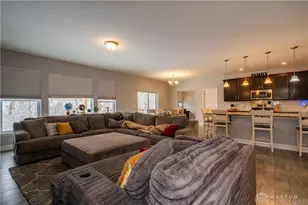 2884 Locke Dr, Beavercreek, OH 45431 - Photo 4