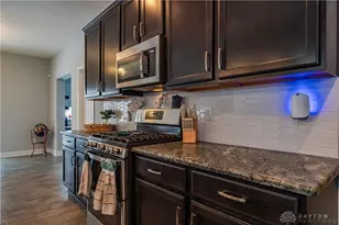 2884 Locke Dr, Beavercreek, OH 45431 - Photo 12