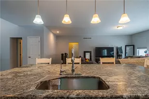 2884 Locke Dr, Beavercreek, OH 45431 - Photo 14