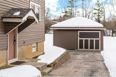 1584 N Central Drive, Dayton, OH 45432 - Photo 8