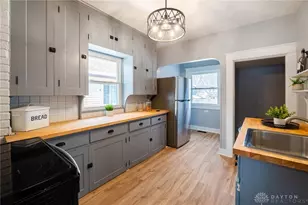 211 Triangle Ave, Oakwood, OH 45419 - Photo 10