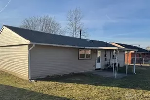 216 Braun St, New Carlisle, OH 45344 - Photo 2