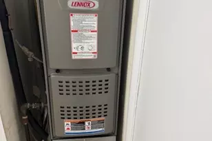 216 Braun St, New Carlisle, OH 45344 - Photo 6