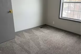 140 S Kilmer St, Dayton, OH 45417 - Photo 14