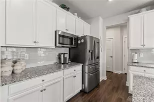 899 Cedar Grv Dr, Tipp City, OH 45371 - Photo 6