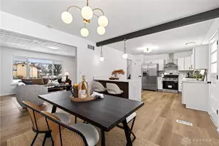 262 Laurel Oak Dr, Dayton, OH 45459 - Photo 2