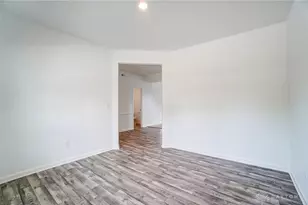 2847 Greenridge Cir, Beavercreek, OH 45431 - Photo 6