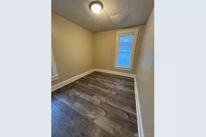 304 W Clark Street, Springfield, OH 45506 - Photo 8