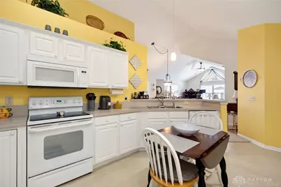 4606 Cobblestone Drive, Tipp City, OH 45371 - Photo 18