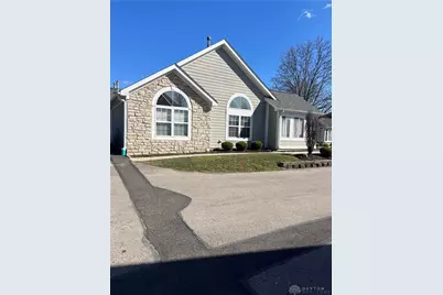 4606 Cobblestone Drive, Tipp City, OH 45371 - Photo 2