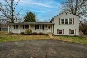 8030 Thomas Rd, Middletown, OH 45042 - Photo 1