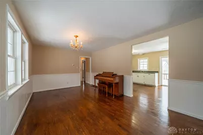 8030 Thomas Road, Middletown, OH 45042 - Photo 6