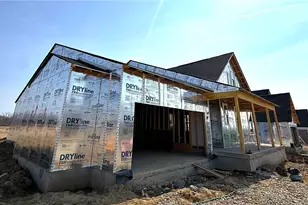 6501 River Birch St, Tipp City, OH 45371 - Photo 2