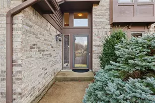 488 Saddle Park Ct, Washington Twp, OH 45458 - Photo 4