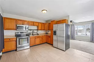 1777 Kylemore Dr, Xenia, OH 45385 - Photo 4