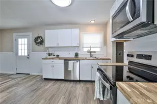 135 E Garland Ave, Fairborn, OH 45324 - Photo 14