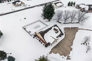 1426 Paul Revere Way, Troy, OH 45373 - Photo 8