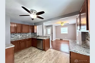 1806 N Sweetbriar Lane, Springfield, OH 45505 - Photo 8