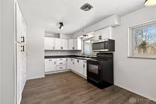 4477 E Centerville Rd, Sugarcreek Twp, OH 45370 - Photo 14