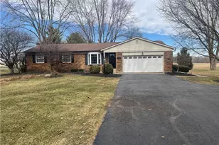 922 W Main St, Eaton, OH 45320 - Photo 1