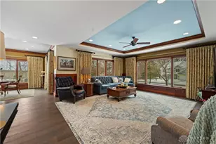 2064 Echoing Oaks Cir, Dayton, OH 45414 - Photo 4