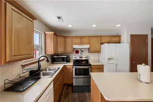 1424 Michael Dr, Troy, OH 45373 - Photo 14