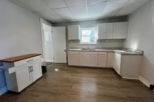 400 S Detroit St, Xenia, OH 45385 - Photo 4