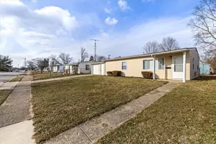 227 Fenwick Dr, New Carlisle, OH 45344 - Photo 4