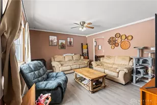 491 E Mayfield Square, Troy, OH 45373 - Photo 2