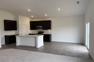 212 Monroe Wy, New Carlisle, OH 45344 - Photo 4