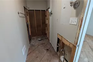 1105 Pursell Ave, Dayton, OH 45420 - Photo 16