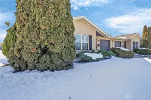 4202 Knollcroft Rd, Dayton, OH 45426 - Photo 2