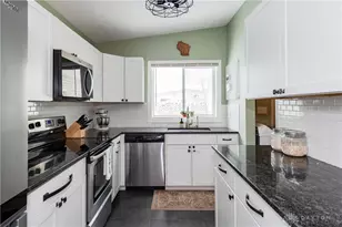 935 Fairacres Dr, Dayton, OH 45429 - Photo 20