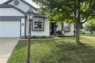 2030 Northcreek Dr, Englewood, OH 45322 - Photo 2