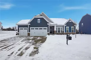 1137 Red Maple Dr, Troy, OH 45373 - Photo 2