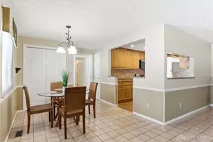 810 E Whipp Rd, Dayton, OH 45459 - Photo 18