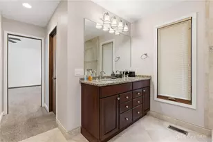 4400 Royal Ridge Way, Dayton, OH 45429 - Photo 36