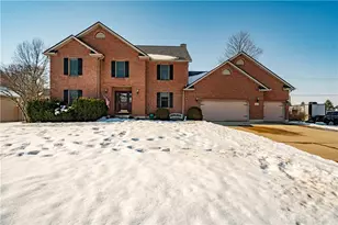 825 Chaucer Ln, Tipp City, OH 45371 - Photo 1