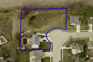 825 Chaucer Ln, Tipp City, OH 45371 - Photo 74