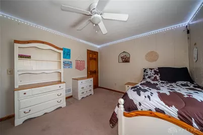 825 Chaucer Lane, Tipp City, OH 45371 - Photo 44