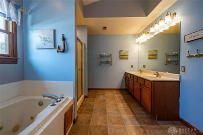 825 Chaucer Lane, Tipp City, OH 45371 - Photo 38