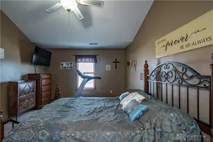 825 Chaucer Ln, Tipp City, OH 45371 - Photo 34