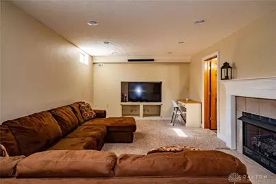 825 Chaucer Lane, Tipp City, OH 45371 - Photo 52