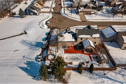 825 Chaucer Lane, Tipp City, OH 45371 - Photo 2