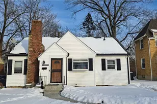 148 Valleyview Dr, Dayton, OH 45405 - Photo 2