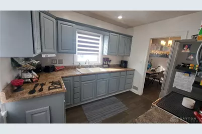 148 Valleyview Drive, Dayton, OH 45405 - Photo 8